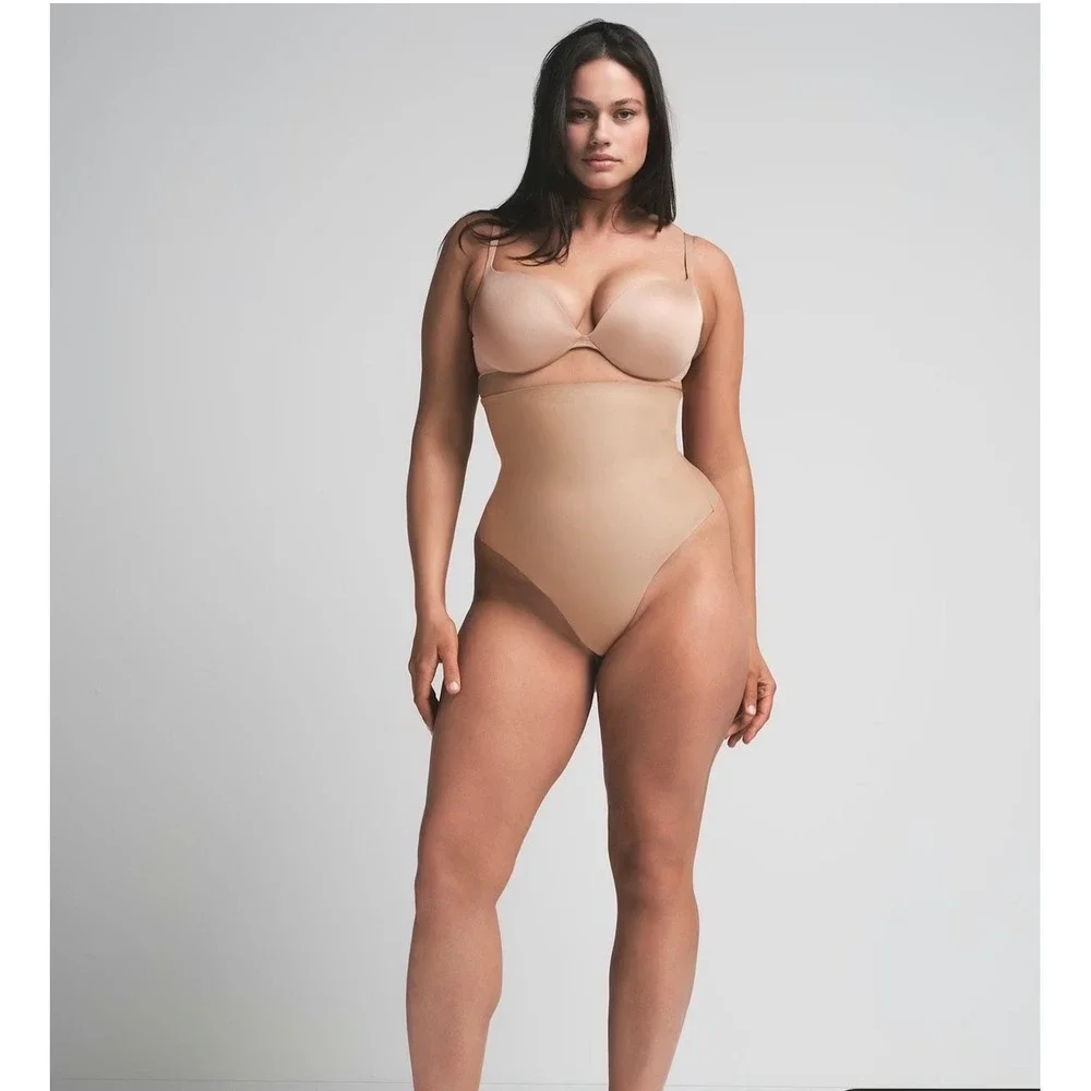 SKIMS Zoned High-Waisted Thong Clay NWT XL  Shapewear‎